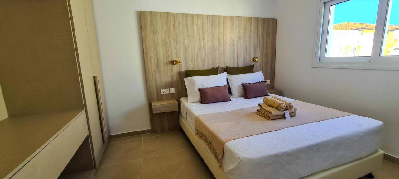 Phaedrus Living: Seaview Luxury Flat Limnaria 151 Apartment Пафос Екстериор снимка