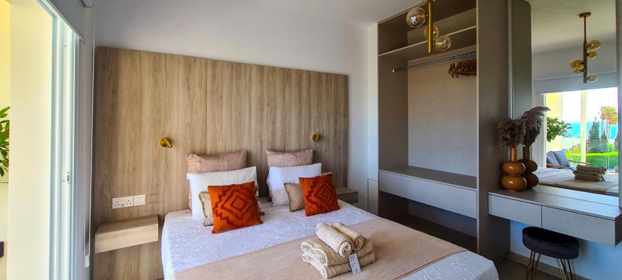 Phaedrus Living: Seaview Luxury Flat Limnaria 151 Apartment Пафос Екстериор снимка